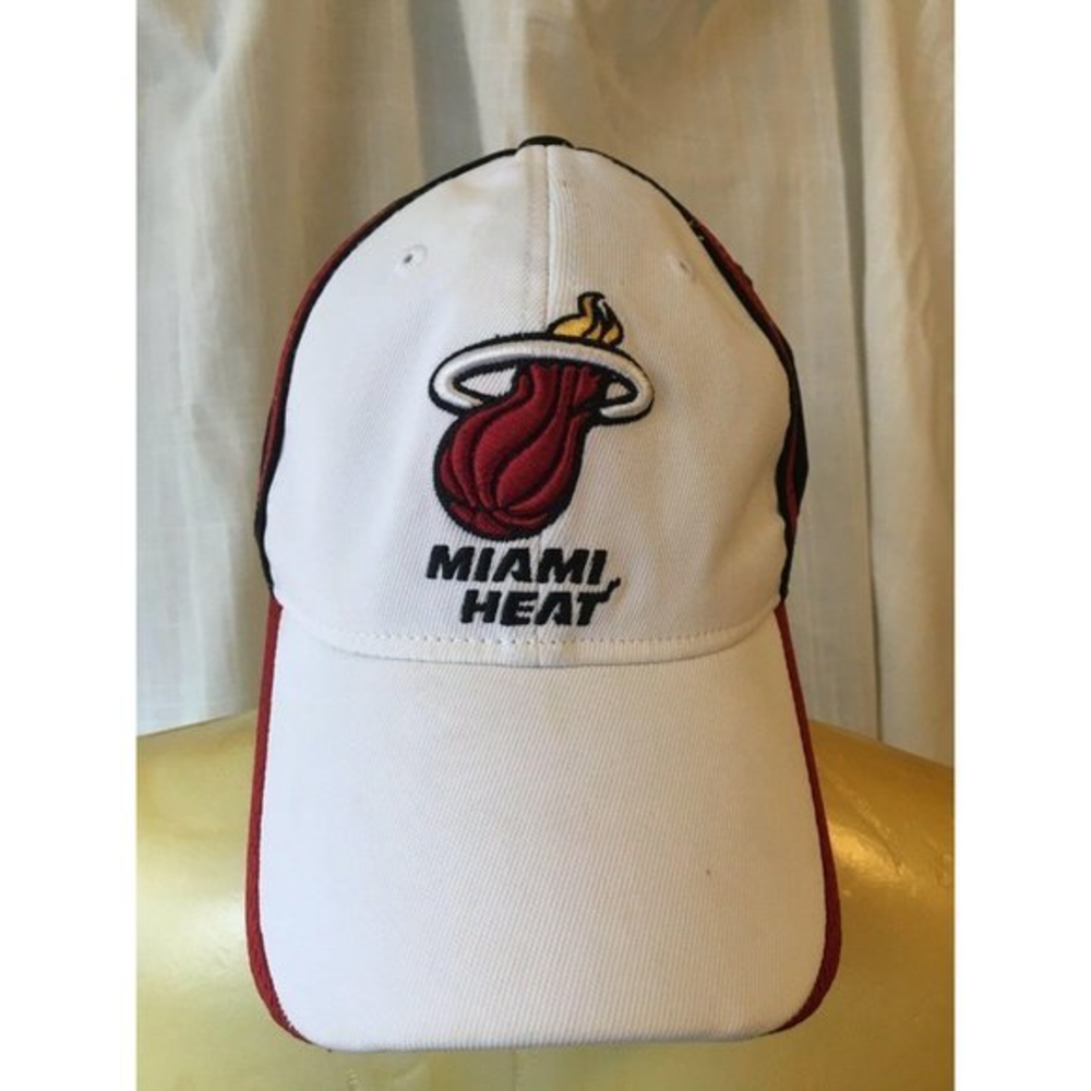 NBA Miami Heat Reebok Mens Hat Cap Basketball Adjustable Vintage 90's EUC East